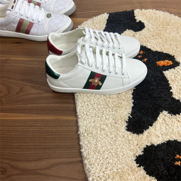 Gucci classic bee white shoes - Picture 3 of 5